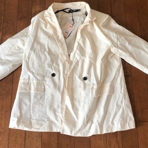 MISSGUIDED Chic Cream Blazer with Black Buttons